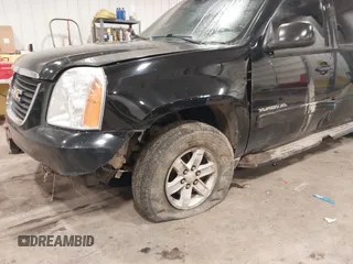 2013 GMC Yukon XL SLT z VIN 1GKS2KE78DR299361, wystawiony jako IAAI lot #41716354 z przebiegiem 283 195 mil mil oraz . Historia ofert i sprzedaży dostępna na DreamBid. Obrazek 6.