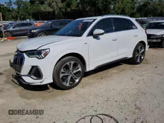 2021 Audi Q3 S line Premium Plus z VIN WA1EECF31M1117218, wystawiony jako Copart lot #54668285 z przebiegiem 82 054 mil mil oraz Nie do naprawy • Non repairable. Historia ofert i sprzedaży dostępna na DreamBid. Obrazek 1.