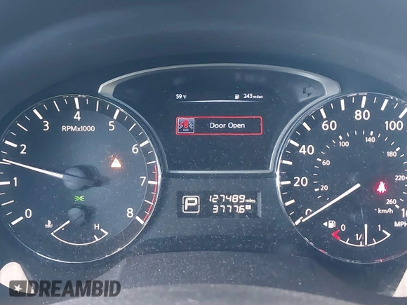 2015 Nissan Altima 2.5 SV with VIN 1N4AL3AP2FC146003, listed as a IAAI auction lot 41657030 with 127,489 mi miles. Bid and sale history available at carsss.com. Image 7.