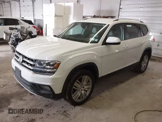 2019 Volkswagen Atlas SE z VIN 1V2UR2CA2KC545740, wystawiony jako IAAI lot #41968203 z przebiegiem 78 080 mil mil oraz . Historia ofert i sprzedaży dostępna na DreamBid. Obrazek 2.