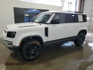 2025 Land Rover Defender S z VIN SALEJ7EX8S2393246, wystawiony jako Copart lot #62061835 z przebiegiem Nie podano mil oraz Szkoda całkowita • Salvage title. Historia ofert i sprzedaży dostępna na DreamBid. Obrazek 1.
