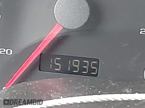 2005 Chevrolet Equinox LS with VIN 2CNDL23F656022549, listed as a IAAI auction lot 41744319 with 151,935 mi miles. Bid and sale history available at carsss.com. Image 15.