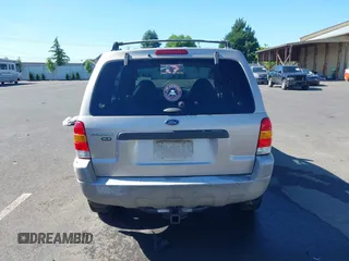2001 Ford Escape XLS с VIN 1FMYU01B11KA16460, выставлен на аукционе IAAI как лот 42346546 с пробегом 264 160 миль миль и . История ставок и продаж доступна на DreamBid. Изображение 16.