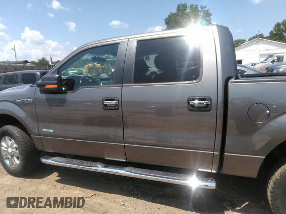 2013 Ford F-150 XL z VIN 1FTFW1ET2DFC38663, wystawiony jako IAAI lot #42611458 z przebiegiem Nie podano mil oraz . Historia ofert i sprzedaży dostępna na DreamBid. Obrazek 14.