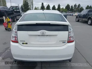 2004 Toyota Prius with VIN JTDKB22U640049837, listed as a IAAI auction lot 42033704 with 160,028 mi miles and . Bid and sale history available at DreamBid. Image 17.