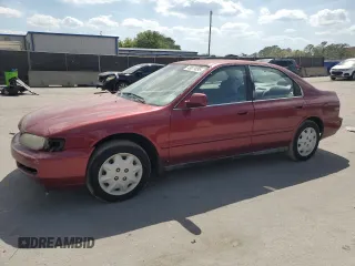 1996 Honda Accord LX with VIN 1HGCD563XTA153128, listed as a Copart auction lot 49079095 with 53,988 mi miles and Salvage Title. Bid and sale history available at carsss.com. Image 1.