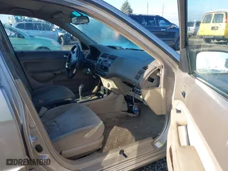 2002 Honda Civic LX with VIN 2HGES16652H545662, listed as a IAAI auction lot 41392393 with 1 mi miles. Bid and sale history available at carsss.com. Image 5.