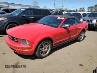 2008 Ford Mustang Deluxe with VIN 1ZVHT84N285114981, listed as a Copart auction lot 53505225 with 220,832 mi miles and Salvage Title. Bid and sale history available at carsss.com. Image 1.
