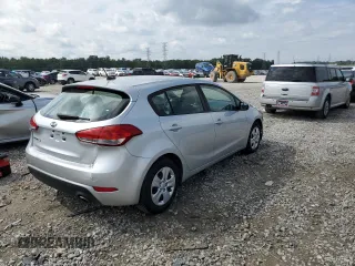 2017 Kia Forte LX with VIN KNAFK5A86H5705130, listed as a Copart auction lot 72944754 with 98,652 mi miles and Clean Title. Bid and sale history available at carsss.com. Image 3.