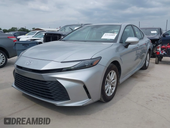 2025 Toyota Camry LE with VIN 4T1DAACK5SU000942, listed as a IAAI auction lot 42144009 with 23,505 mi miles and . Bid and sale history available at DreamBid. Image 2.