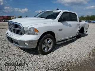 2018 Ram 1500 Big Horn z VIN 3C6RR7LG0JG196864, wystawiony jako Copart lot #56141865 z przebiegiem 127 025 mil mil oraz Szkoda całkowita • Salvage title. Historia ofert i sprzedaży dostępna na DreamBid. Obrazek 1.