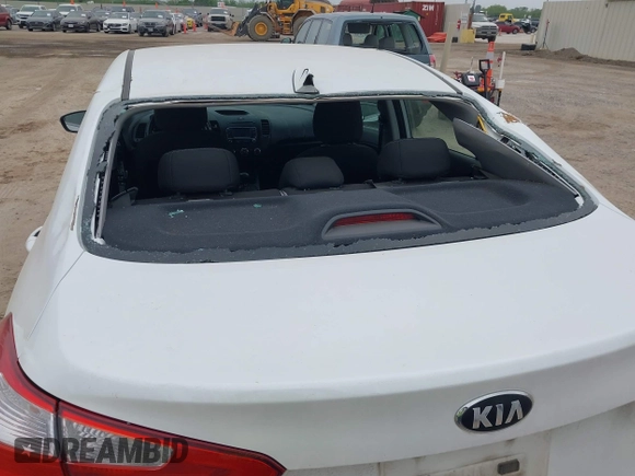 2014 Kia Forte EX with VIN KNAFX4A86E5090988, listed as a IAAI auction lot 41946793 with 130,568 mi miles. Bid and sale history available at carsss.com. Image 6.