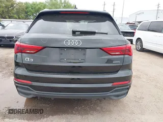 2023 Audi Q3 S line Premium z VIN WA1DECF30P1140909, wystawiony jako IAAI lot #41934943 z przebiegiem 42 947 mil mil oraz . Historia ofert i sprzedaży dostępna na DreamBid. Obrazek 16.