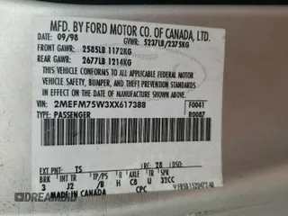 1999 Mercury Grand Marquis LS z VIN 2MEFM75W3XX617388, wystawiony jako Copart lot #58811195 z przebiegiem 162 600 mil mil oraz Szkoda całkowita • Salvage title. Historia ofert i sprzedaży dostępna na DreamBid. Obrazek 12.