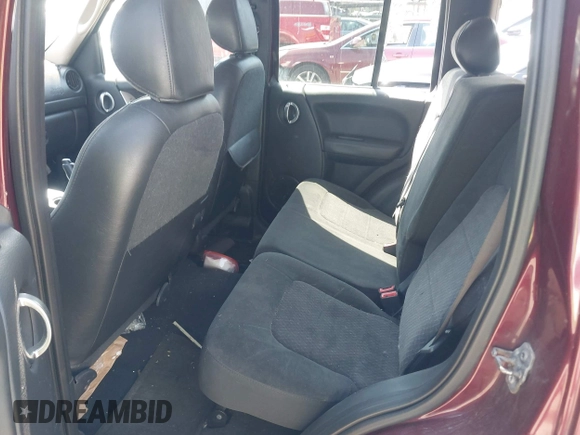 2003 Jeep Liberty Limited z VIN 1J4GL58K73W617304, wystawiony jako IAAI lot #41966180 z przebiegiem 164 981 mil mil oraz . Historia ofert i sprzedaży dostępna na DreamBid. Obrazek 8.