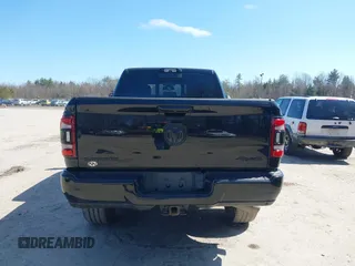 2022 Ram 2500 Laramie z VIN 3C6UR5FL0NG104956, wystawiony jako IAAI lot #41936160 z przebiegiem 57 188 mil mil oraz . Historia ofert i sprzedaży dostępna na DreamBid. Obrazek 16.