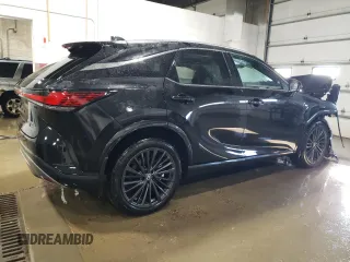 2025 Lexus RX with VIN 2T2BBMCA7SC066001, listed as a Copart auction lot 43270215 with 3,946 mi miles and Salvage Title. Bid and sale history available at carsss.com. Image 3.
