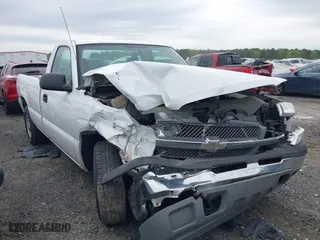 2005 Chevrolet Silverado 1500 Work Truck with VIN 1GCEC14X85Z237025, listed as a IAAI auction lot 41846828 with 101,102 mi miles. Bid and sale history available at carsss.com. Image 6.