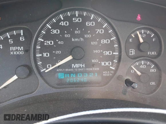 2002 Chevrolet Suburban Z71 with VIN 3GNFK16Z22G270482, listed as a IAAI auction lot 41827919 with 206,240 mi miles. Bid and sale history available at carsss.com. Image 7.