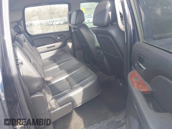 2009 Chevrolet Silverado 1500 with VIN 2GCEK333991132912, listed as a IAAI auction lot 41691383 with 146,751 mi miles and . Bid and sale history available at DreamBid. Image 8.