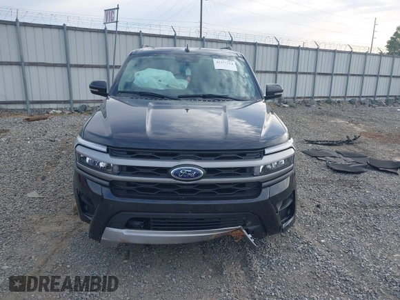 2024 Ford Expedition Max XLT z VIN 1FMJK1H83REA85832, wystawiony jako IAAI lot #42377714 z przebiegiem 3 244 mil mil oraz . Historia ofert i sprzedaży dostępna na DreamBid. Obrazek 12.