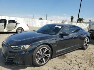 2023 Audi e-tron GT Premium Plus z VIN WAUCJBFW0P7001245, wystawiony jako Copart lot #46142435 z przebiegiem 8352 mil mil oraz Szkody całkowita. Historia ofert i sprzedaży dostępna na DreamBid. Obrazek 1.