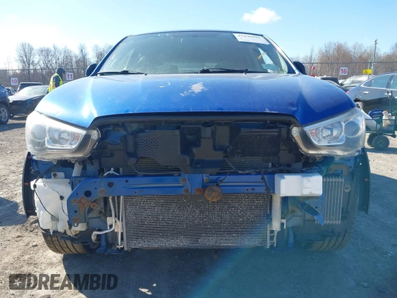 2019 Mitsubishi Outlander Sport ES 2.0 with VIN JA4AR3AU9KU028561, listed as a IAAI auction lot 41890996 with 122,409 mi miles. Bid and sale history available at carsss.com. Image 6.