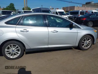 2015 Ford Focus SE с VIN 1FADP3F24FL301732, выставлен на аукционе IAAI как лот 42539183 с пробегом 127 045 миль миль и . История ставок и продаж доступна на DreamBid. Изображение 6.