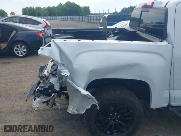 2022 GMC Canyon 2WD Elevation with VIN 1GTG5CEN0N1201355, listed as a IAAI auction lot 42295536 with 15,531 mi miles and . Bid and sale history available at DreamBid. Image 17.