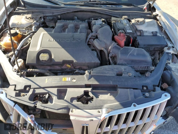 2010 Lincoln MKZ with VIN 3LNHL2GC6AR620211, listed as a Copart auction lot 52112215 with 156,111 mi miles and Non Repairable. Bid and sale history available at DreamBid. Image 12.