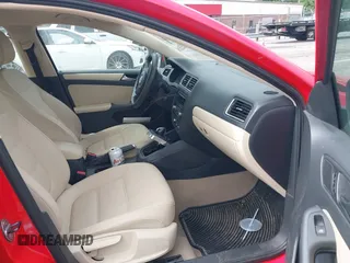 2012 Volkswagen Jetta SE with VIN 3VWDX7AJ9CM352425, listed as a IAAI auction lot 42711352 with Not provided miles and . Bid and sale history available at DreamBid. Image 5.