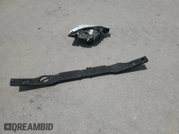 2016 BMW 3 Series 328i с VIN WBA8E9C55GK646663, выставлен на аукционе Copart как лот 58513405 с пробегом 89 489 миль миль и Списание • Salvage title. История ставок и продаж доступна на DreamBid. Изображение 12.