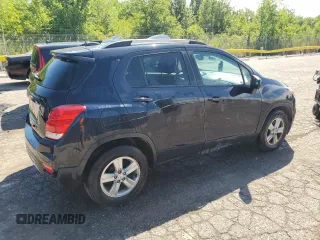 2021 Chevrolet Trax LT with VIN KL7CJLSB1MB314807, listed as a Copart auction lot 63122375 with 121,437 mi miles and Clean title. Bid and sale history available at DreamBid. Image 3.
