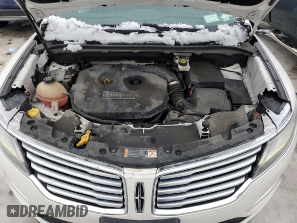 2017 Lincoln MKC Premiere z VIN 5LMCJ1D95HUL32196, wystawiony jako Copart lot #45160455 z przebiegiem 131 285 mil mil oraz Szkoda całkowita • Salvage title. Historia ofert i sprzedaży dostępna na DreamBid. Obrazek 12.