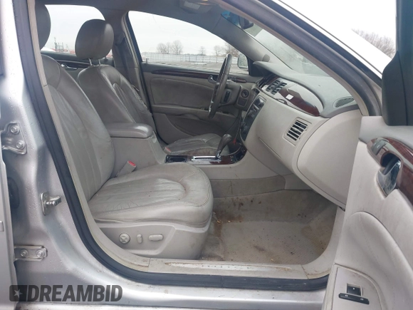 2011 Buick Lucerne CXL with VIN 1G4HC5EM2BU112129, listed as a IAAI auction lot 41190897 with 272,076 mi miles and . Bid and sale history available at carsss.com. Image 5.