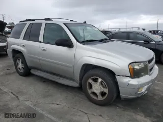 2008 Chevrolet TrailBlazer LT w/1LT with VIN 1GNDS13S082119284, listed as a Copart auction lot 49493835 with 177,181 mi miles and Clean Title. Bid and sale history available at carsss.com. Image 4.