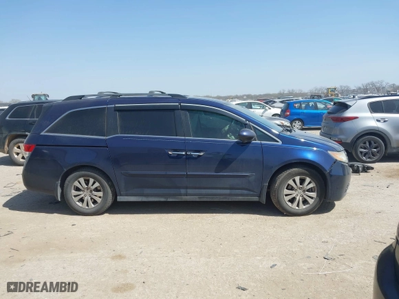 2016 Honda Odyssey SE with VIN 5FNRL5H36GB049807, listed as a IAAI auction lot 41818761 with 172,504 mi miles. Bid and sale history available at carsss.com. Image 13.