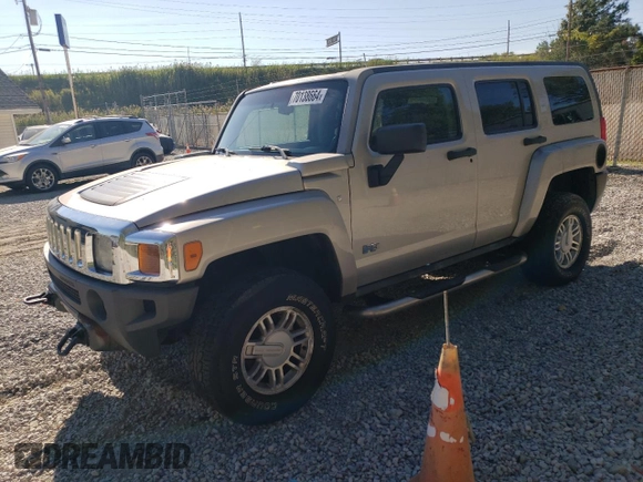 2007 Hummer H3 SUV with VIN 5GTDN13E178197183, listed as a Copart auction lot 70138664 with 254,603 mi miles and Clean Title. Bid and sale history available at carsss.com. Image 1.