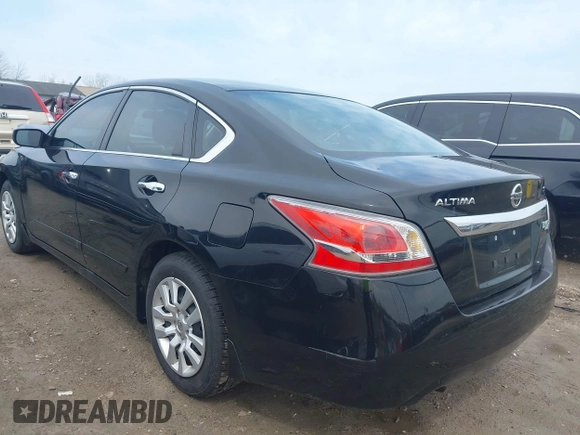 2015 Nissan Altima 2.5 SV with VIN 1N4AL3AP1FC582082, listed as a IAAI auction lot 42006657 with 132,343 mi miles. Bid and sale history available at carsss.com. Image 3.
