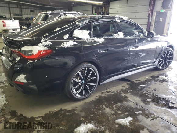 2022 BMW i4 eDrive40 z VIN WBY73AW0XNFM42466, wystawiony jako Copart lot #87421194 z przebiegiem Nie podano mil oraz Szkoda całkowita • Salvage title. Historia ofert i sprzedaży dostępna na DreamBid. Obrazek 3.