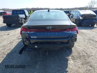 2022 Hyundai Elantra SEL with VIN 5NPLM4AGXNH065808, listed as a IAAI auction lot 42070044 with 16,370 mi miles and . Bid and sale history available at DreamBid. Image 17.