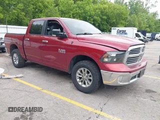 2015 Ram 1500 Outdoorsman z VIN 1C6RR7LG5FS528121, wystawiony jako IAAI lot #42353721 z przebiegiem 97 845 mil mil oraz . Historia ofert i sprzedaży dostępna na DreamBid. Obrazek 1.