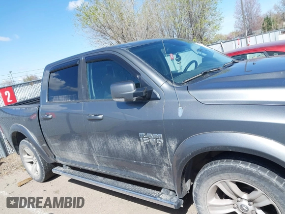 2013 Ram 1500 Sport z VIN 1C6RR7MT3DS515649, wystawiony jako IAAI lot #41949253 z przebiegiem Nie podano mil oraz . Historia ofert i sprzedaży dostępna na DreamBid. Obrazek 13.
