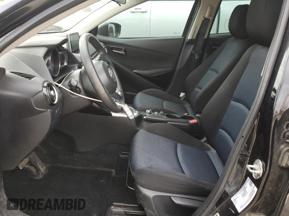 2016 Scion iA z VIN 3MYDLBZV3GY120380, wystawiony jako Copart lot #56506595 z przebiegiem 113 957 mil mil oraz Szkoda całkowita • Salvage title. Historia ofert i sprzedaży dostępna na DreamBid. Obrazek 7.