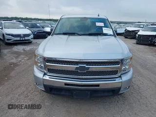 2011 Chevrolet Silverado 1500 LT with VIN 3GCPCSE06BG266809, listed as a IAAI auction lot 41840007 with 179,189 mi miles and . Bid and sale history available at DreamBid. Image 12.