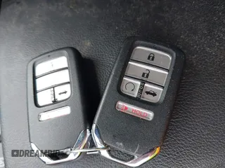 2019 Honda Accord Touring z VIN 1HGCV2F96KA009445, wystawiony jako IAAI lot #42181051 z przebiegiem Nie podano mil oraz . Historia ofert i sprzedaży dostępna na DreamBid. Obrazek 11.