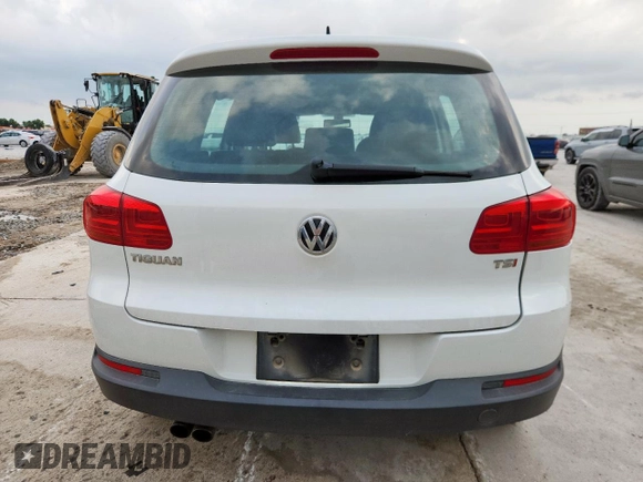 2017 Volkswagen Tiguan S с VIN WVGAV7AX6HK034093, выставлен на аукционе Copart как лот 58976965 с пробегом 103 474 миль миль и Списание • Salvage title. История ставок и продаж доступна на DreamBid. Изображение 6.