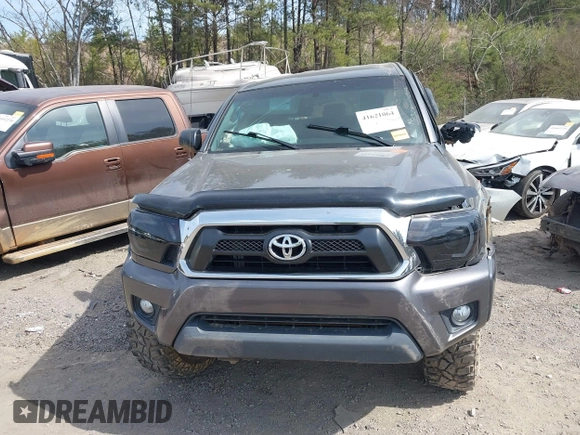 2015 Toyota Tacoma with VIN 5TFLU4EN9FX111322, listed as a IAAI auction lot 41621064 with 1 mi miles. Bid and sale history available at carsss.com. Image 11.