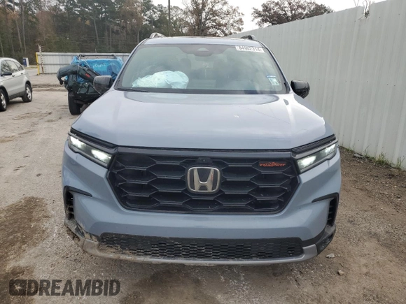 2023 Honda Pilot TrailSport with VIN 5FNYG1H6XPB055158, listed as a Copart auction lot 84902314 with 28,223 mi miles and Salvage Title. Bid and sale history available at carsss.com. Image 5.