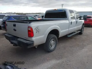 2016 Ford F-250 Lariat z VIN 1FT7W2B66GEA23094, wystawiony jako IAAI lot #41825538 z przebiegiem 193 510 mil mil oraz . Historia ofert i sprzedaży dostępna na DreamBid. Obrazek 4.